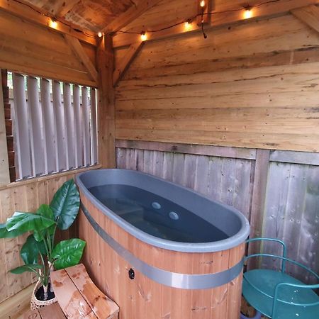 Bijou Coastal Apartment In Polperro With Hot Tub Onsite Parking Downhill Walk To Village Dış mekan fotoğraf