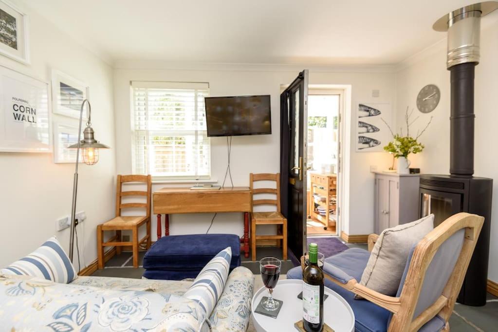 Bijou Coastal Apartment In Polperro With Hot Tub Onsite Parking Downhill Walk To Village Dış mekan fotoğraf
