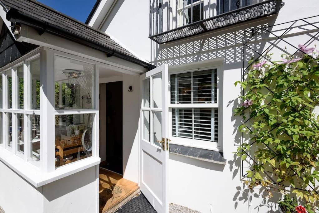 Bijou Coastal Apartment In Polperro With Hot Tub Onsite Parking Downhill Walk To Village Dış mekan fotoğraf