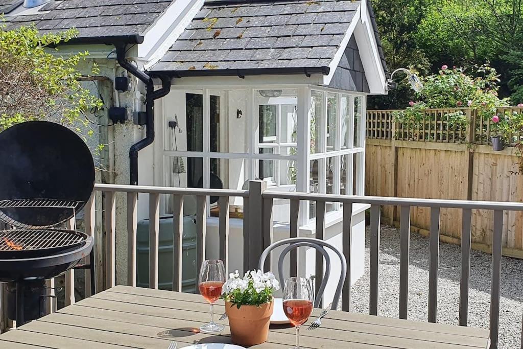 Bijou Coastal Apartment In Polperro With Hot Tub Onsite Parking Downhill Walk To Village Dış mekan fotoğraf