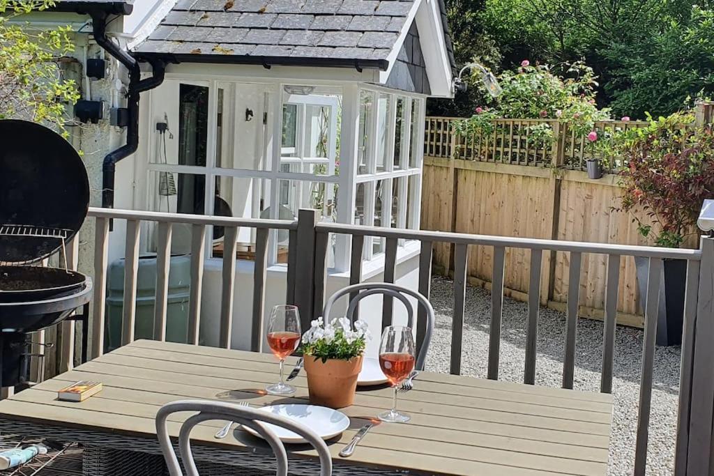 Bijou Coastal Apartment In Polperro With Hot Tub Onsite Parking Downhill Walk To Village Dış mekan fotoğraf