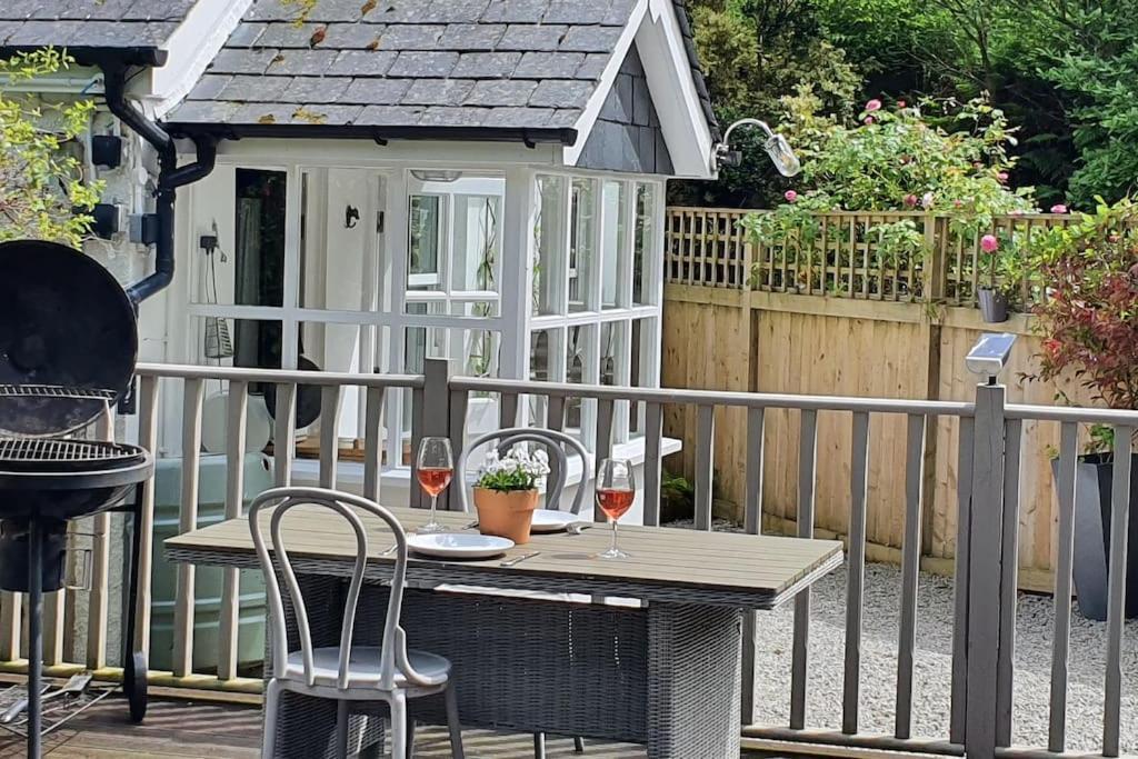 Bijou Coastal Apartment In Polperro With Hot Tub Onsite Parking Downhill Walk To Village Dış mekan fotoğraf