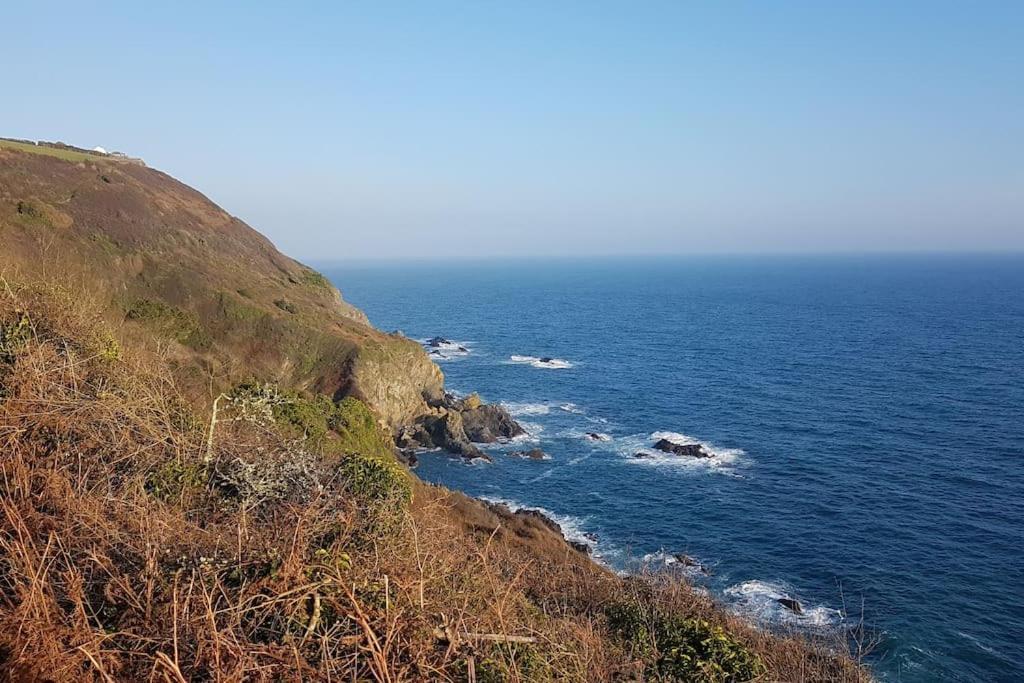Bijou Coastal Apartment In Polperro With Hot Tub Onsite Parking Downhill Walk To Village Dış mekan fotoğraf
